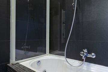 Jetted tub