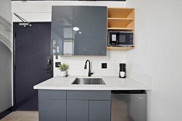 Private kitchenette