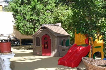 Children's play area - outdoor