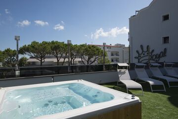 Rooftop pool