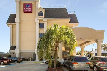 Comfort Suites Airport