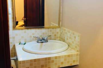 Bathroom sink
