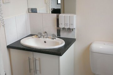 Bathroom amenities