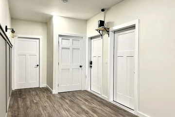 hotel_rooms