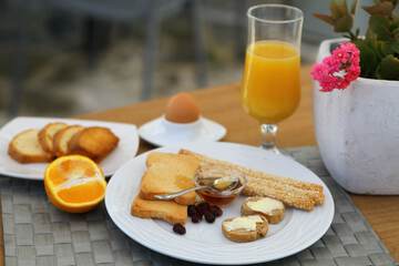 Breakfast area