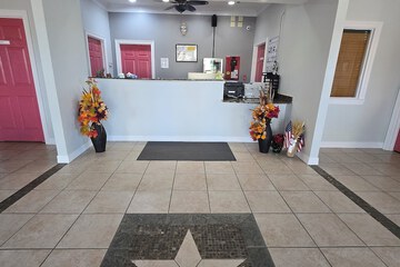 Check-in/check-out kiosk