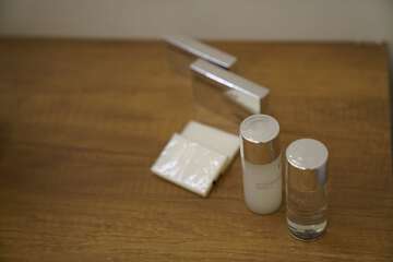 Bathroom amenities