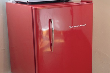 Mini-refrigerator