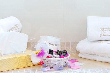 Bathroom amenities
