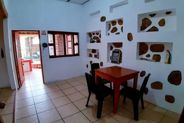 hotel_rooms
