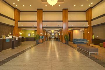Hotel 5 of 65