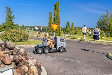 Children's play area - outdoor