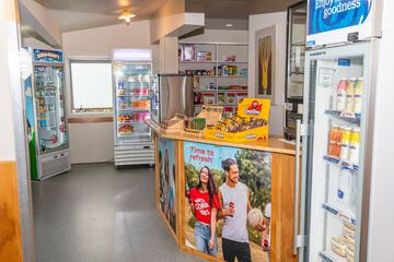 Snack bar