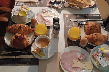 Breakfast meal