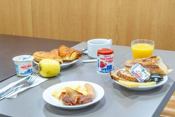 Breakfast buffet