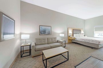 Room 7 of 29