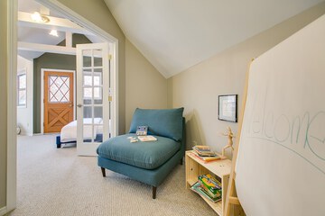 Children's theme room