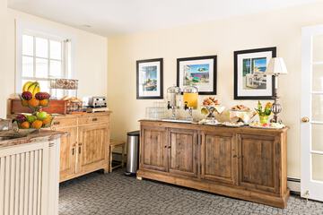 Breakfast area