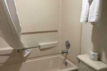 Room 18 of 29