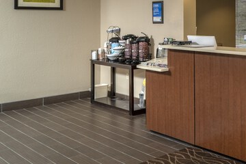 Breakfast/Coffee Service 32 of 36