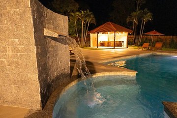 Pool waterfall