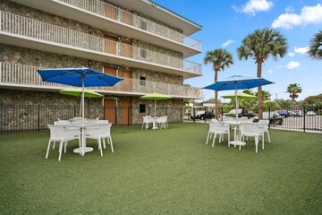 Terrace/Patio 27 of 30