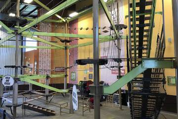 Ropes course (team building)