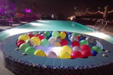Rooftop pool