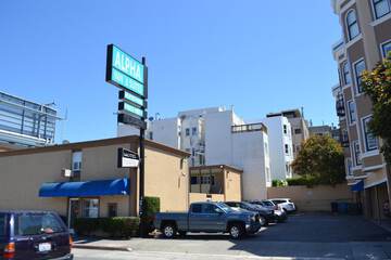 Hotel 7 of 34