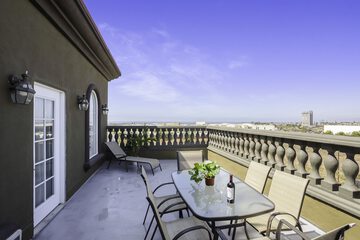 Terrace/Patio 54 of 56