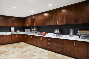 Breakfast/Coffee Service 19 of 24