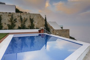 Infinity pool