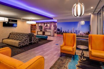 Hotel Interior 7 of 58