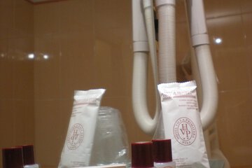 Bathroom amenities