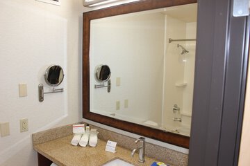 Room 53 of 150