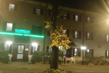 Front of property - evening/night