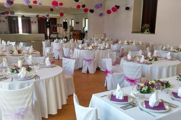 Indoor wedding