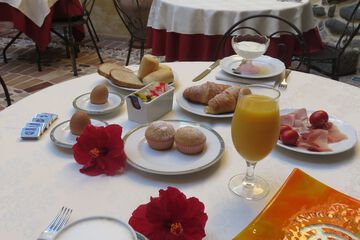 Breakfast meal