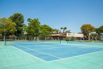 Tennis court