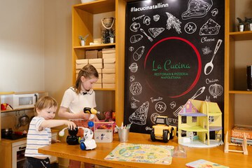 Children's play area - indoor