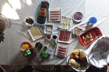 Breakfast meal