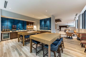 Breakfast/Coffee Service 24 of 27