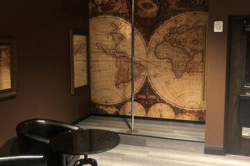 Entertainment 56 of 59