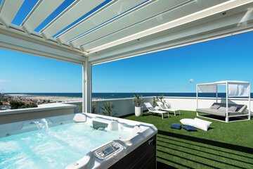 Jetted tub