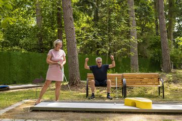 Mini-golf