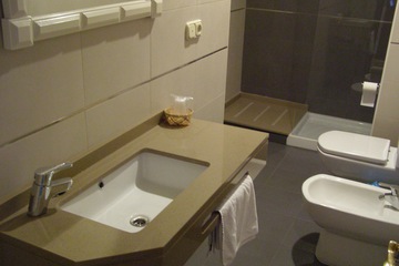Bathroom sink