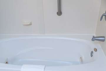 Hot Tub 46 of 46