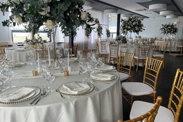 Indoor wedding