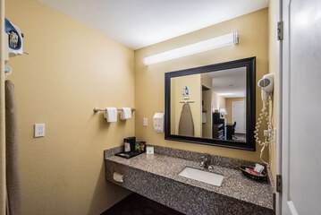 Room 17 of 79