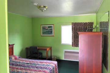 Photo 9